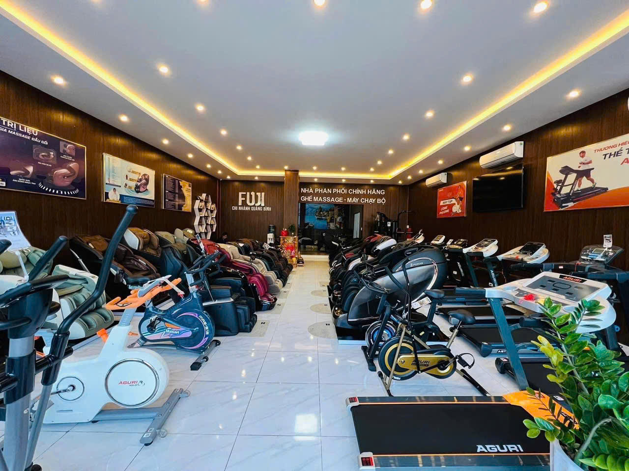 ảnh bên trong cửa hàng ghế massage 36 Lý Thường Kiệt, Đồng Hới